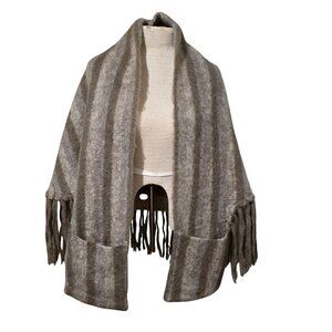 Vtg Womens Donegal Mohair Wool Shawl Ruana Wrap Fringe Poncho Handmade Ireland